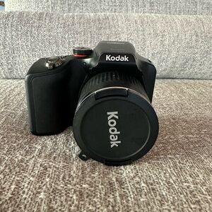 Kodak Easy Share Z990 Digital Camera